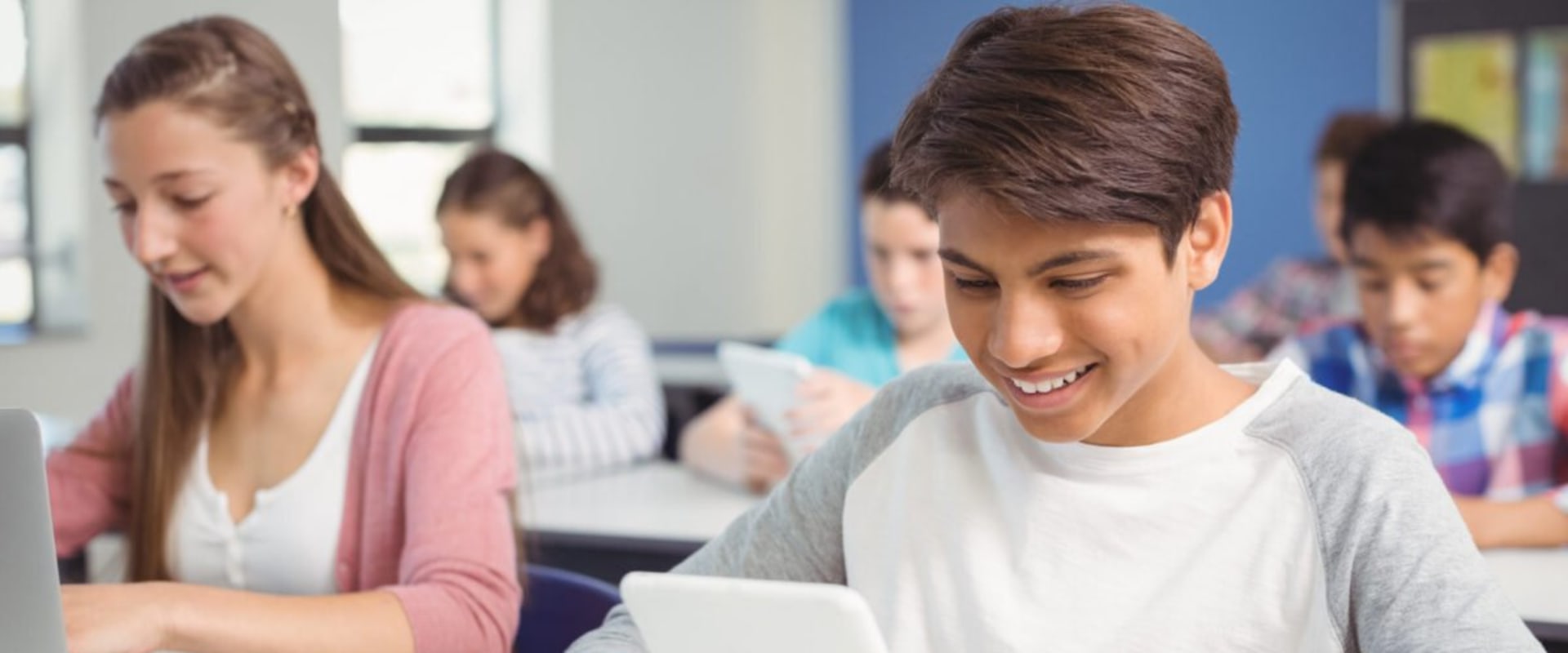 The Transformative Impact of Educational Technology in the Digital Age